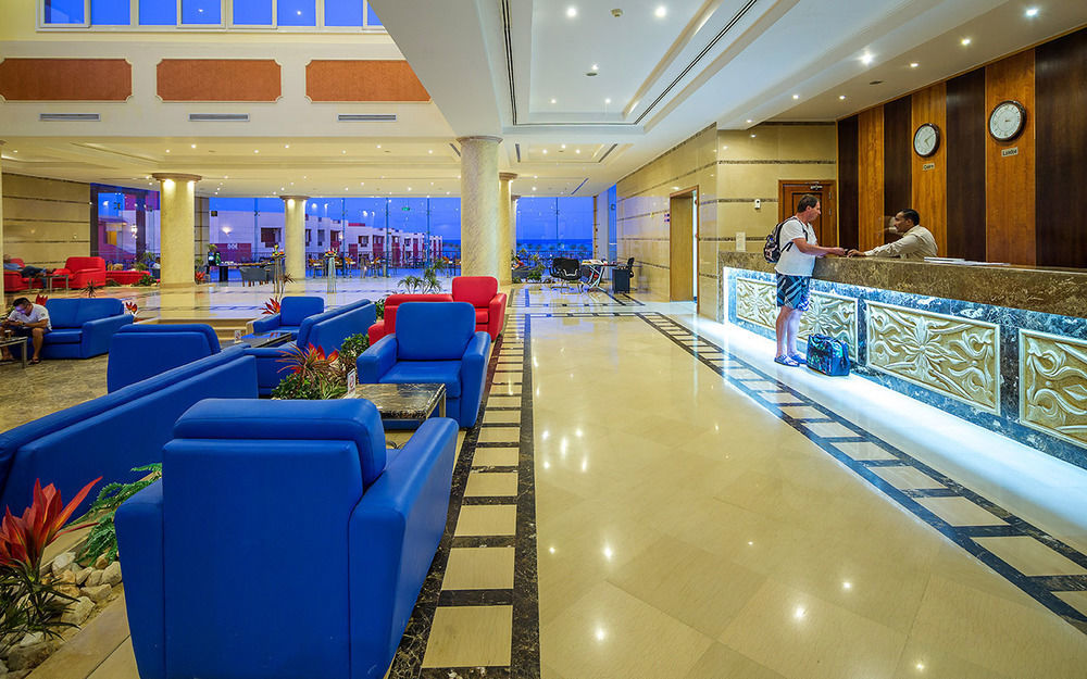 Royal Tulip Beach Resort Marsa Alam Exterior photo