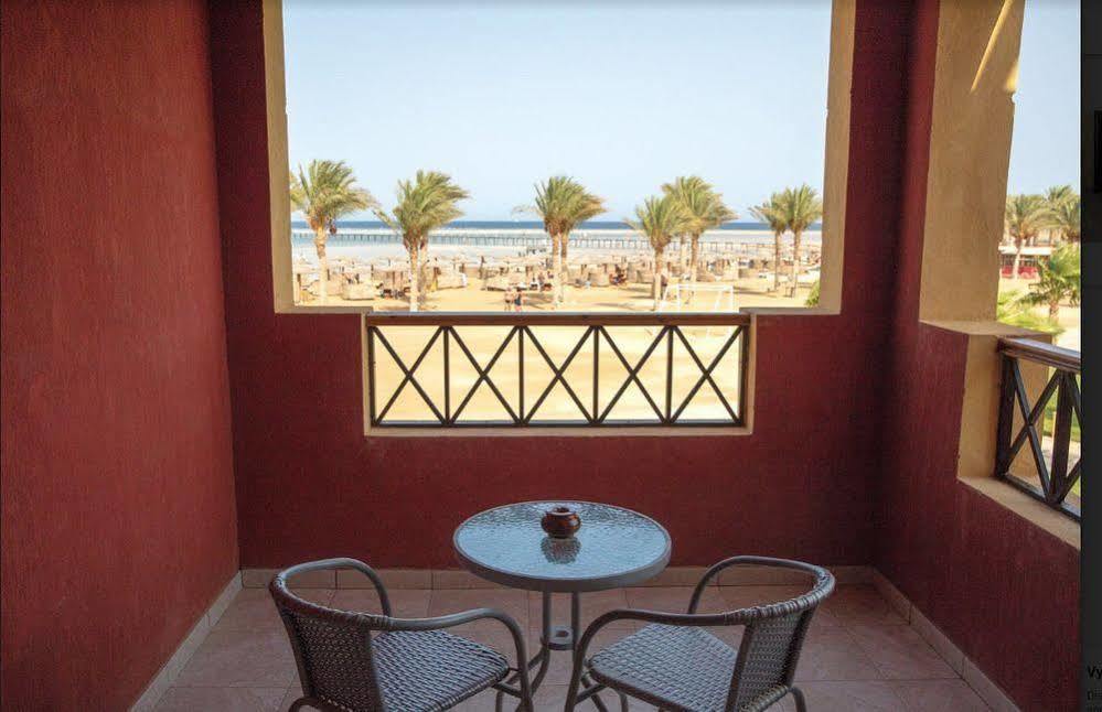 Royal Tulip Beach Resort Marsa Alam Exterior photo